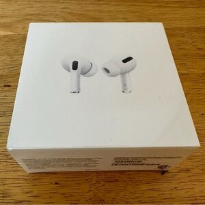 Apple AirPods Pro 1st Gen (BRAND NEW)